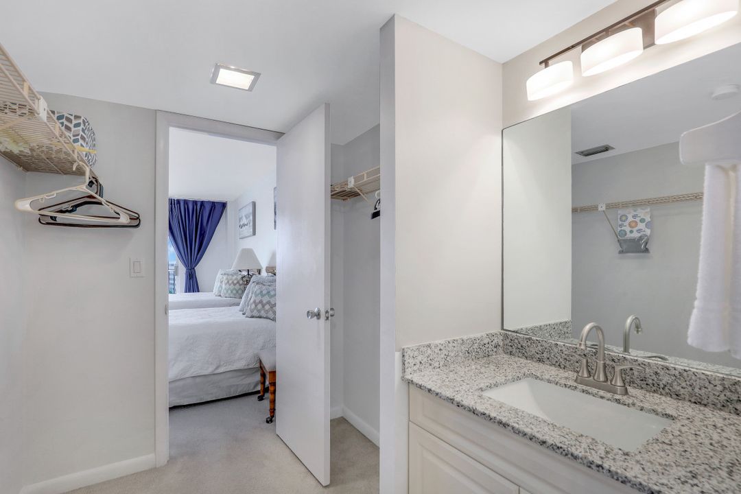 5 Bluebill Ave #810, Naples, FL 34108