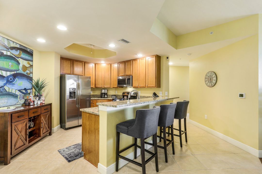 5793 Cape Harbour Dr #711, Cape Coral, FL 33914