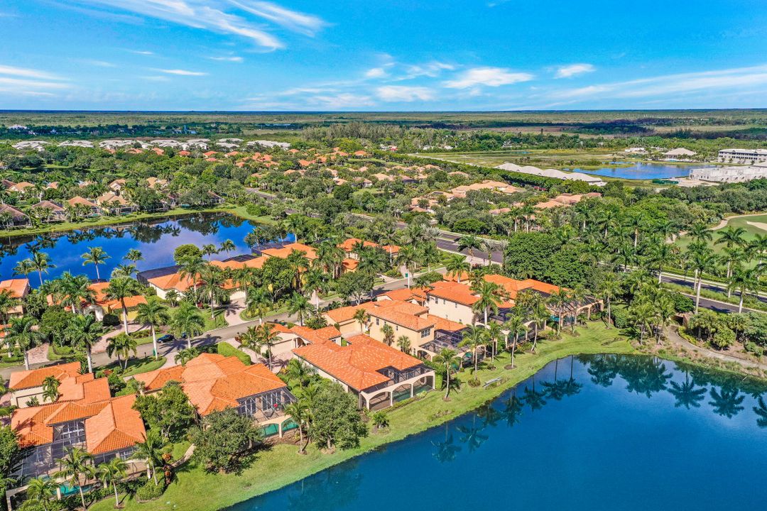 8516 Bellagio Dr, Naples, FL 34114