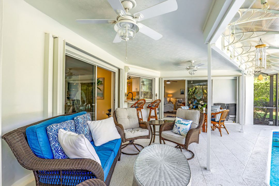 4459 Parrot Ave, Naples, FL 34104