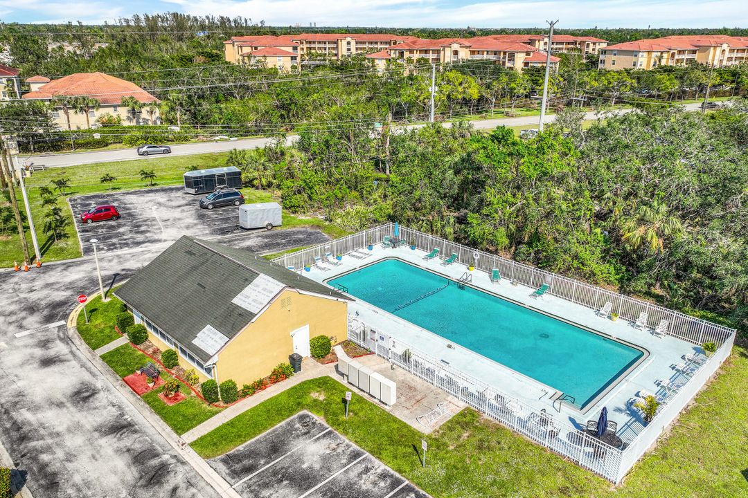 5860 Whiting Ct, Fort Myers, FL 33919