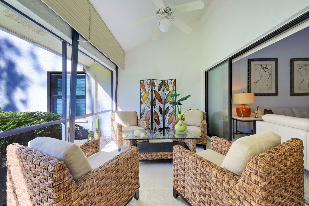 2128 Buckingham Ln, Naples, FL 34112