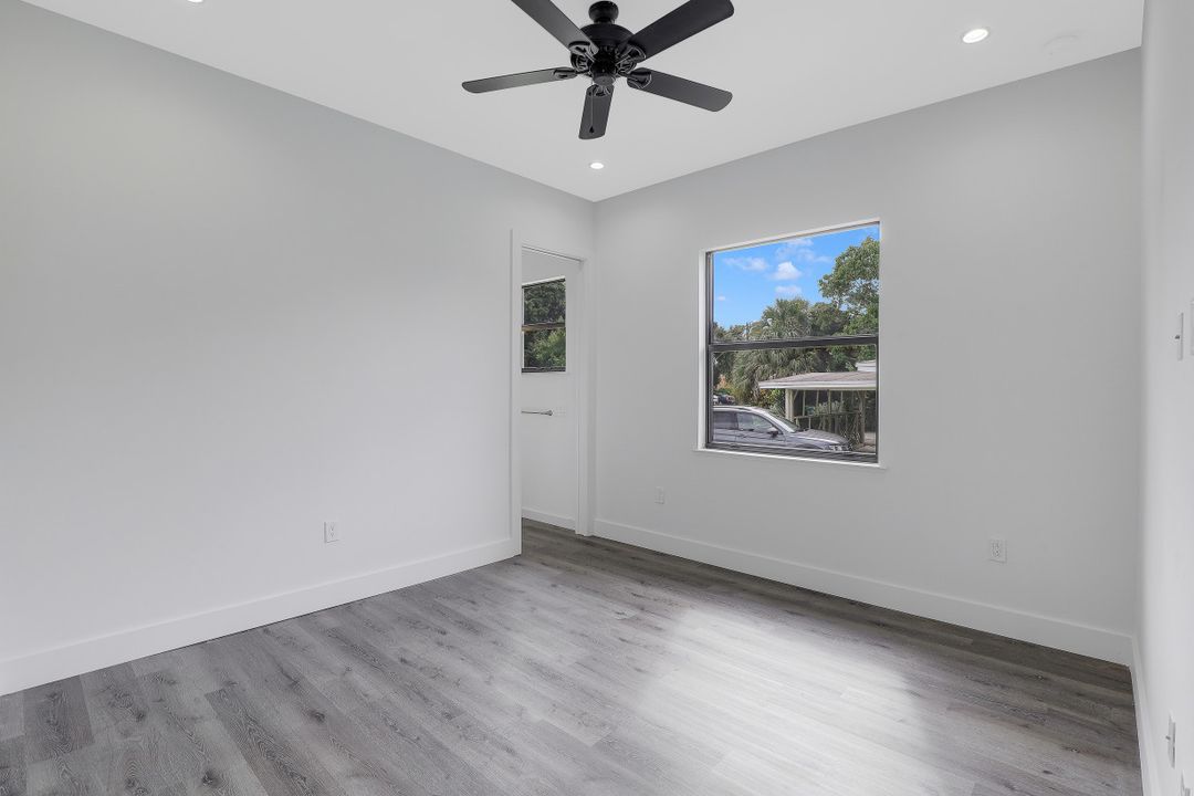 3013 Lunar St, Naples, FL 34112