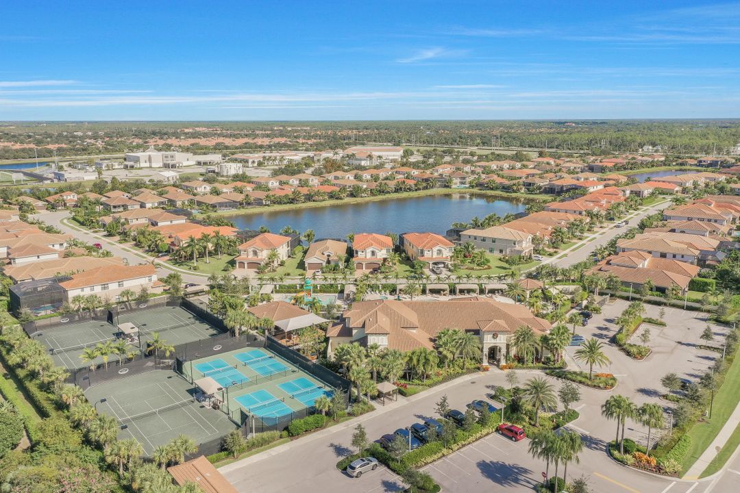 13730 Callisto Ave, Naples, FL 34109