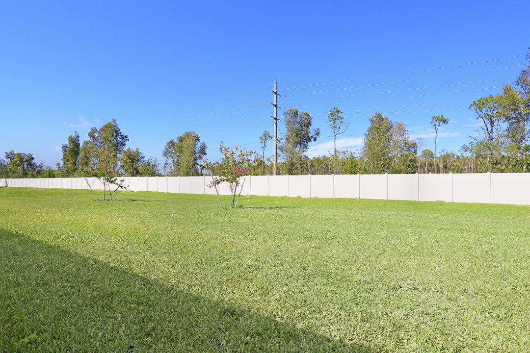 3146 Birchin Ln, Fort Myers, FL 33916