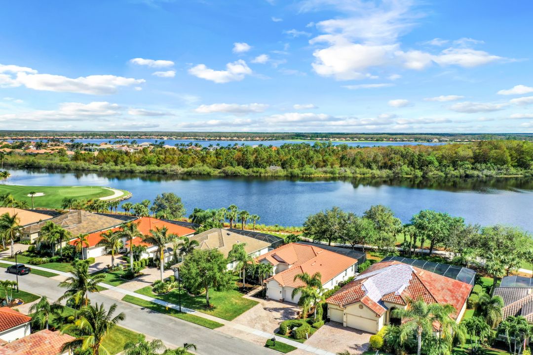 9795 Nickel Ridge Cir, Naples, FL 34120