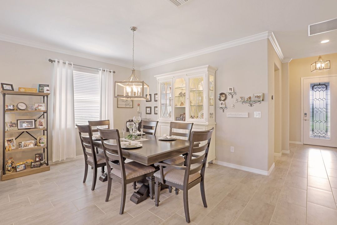 19813 Bittersweet Ln, Estero, FL 33928