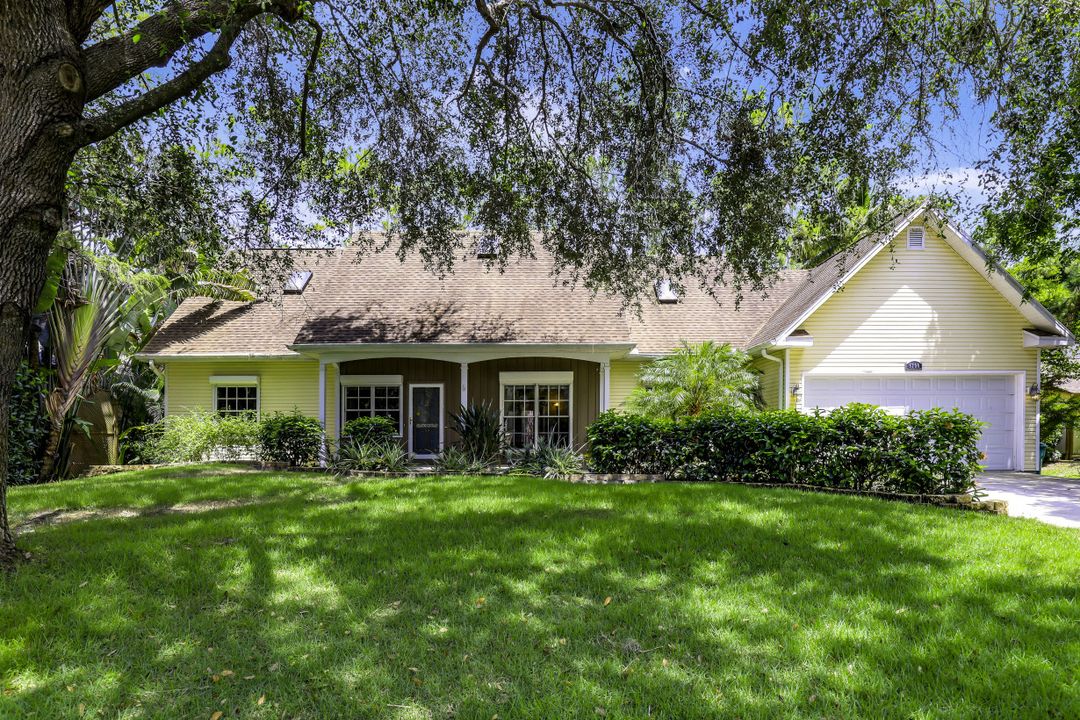 5700 Cypress Hollow Way, Naples, FL 34109