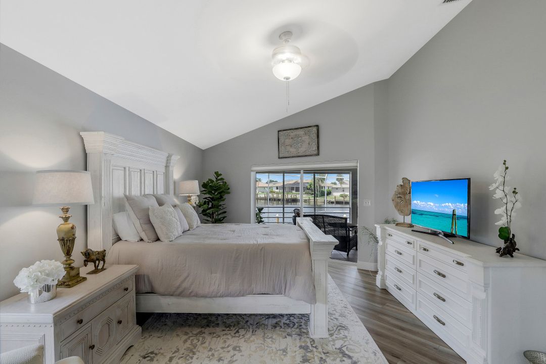 278 Seminole Ct, Marco Island, FL 34145