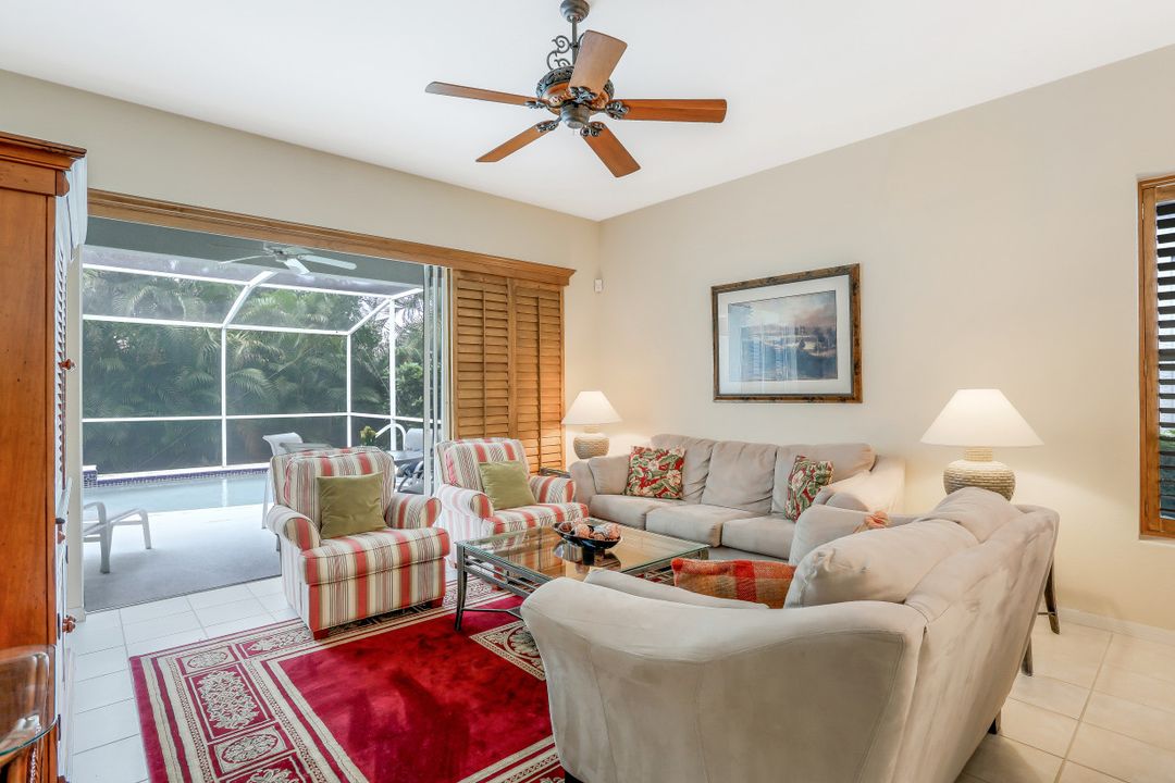 1818 Leamington Ln, Naples, FL 34109