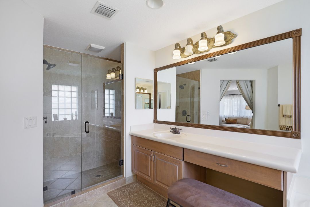 1886 Hidden Trail Ln, Weston, FL 33327