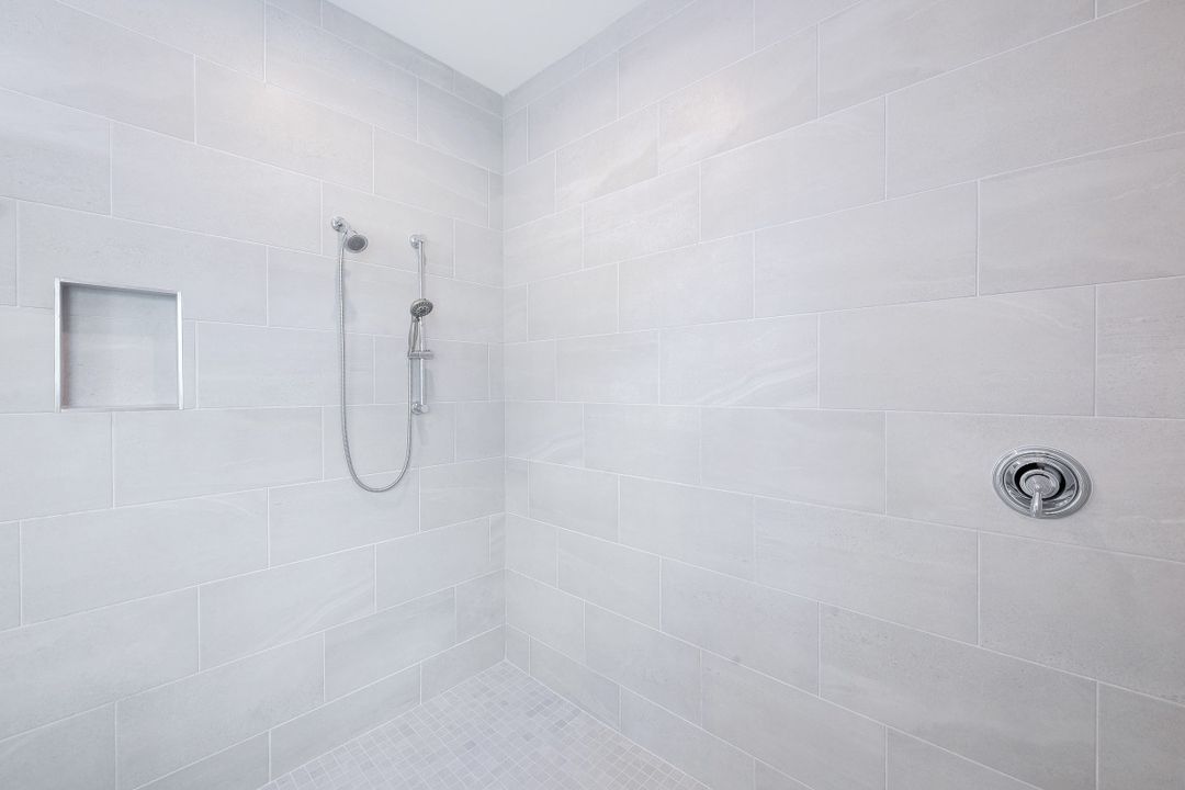 14628 Regatta Ln, Naples, FL 34114