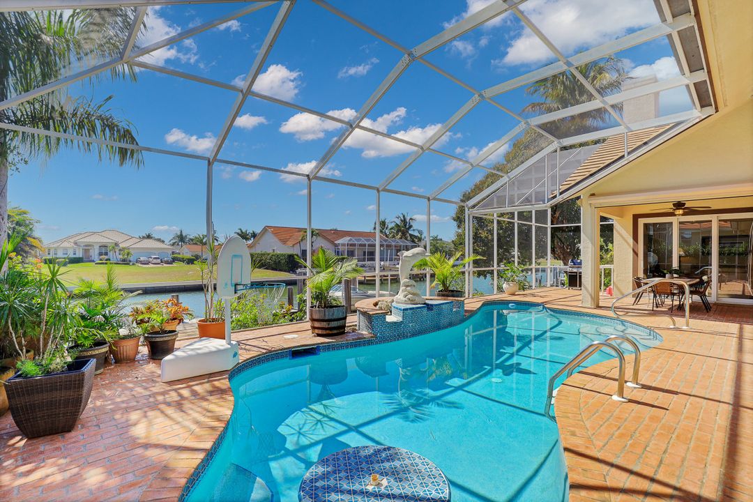 264 Rockhill Ct, Marco Island, FL 34145