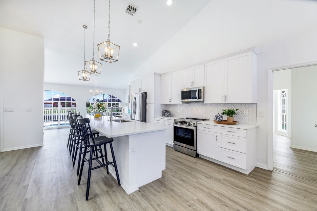 5005 SW 25th Pl, Cape Coral, FL 33914