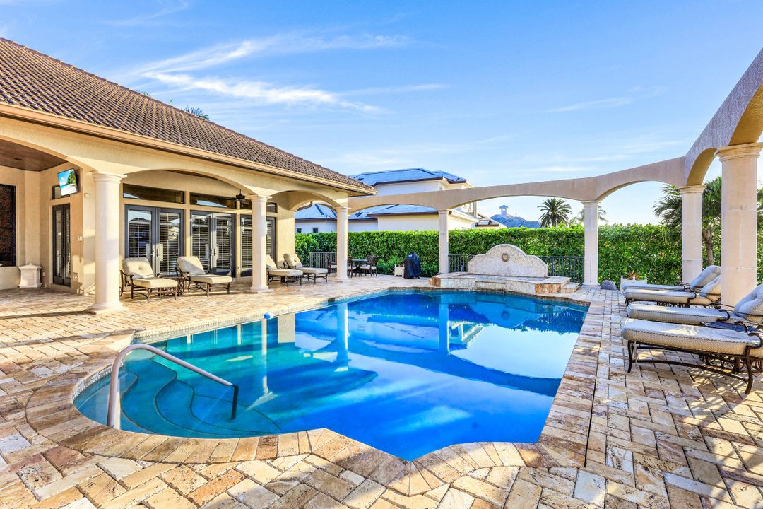 830 W Copeland Dr, Marco Island, FL 34145