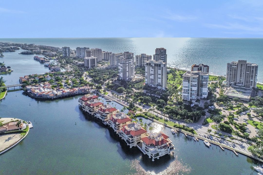 4051 Gulf Shore Blvd N #1101, Naples, FL 34103