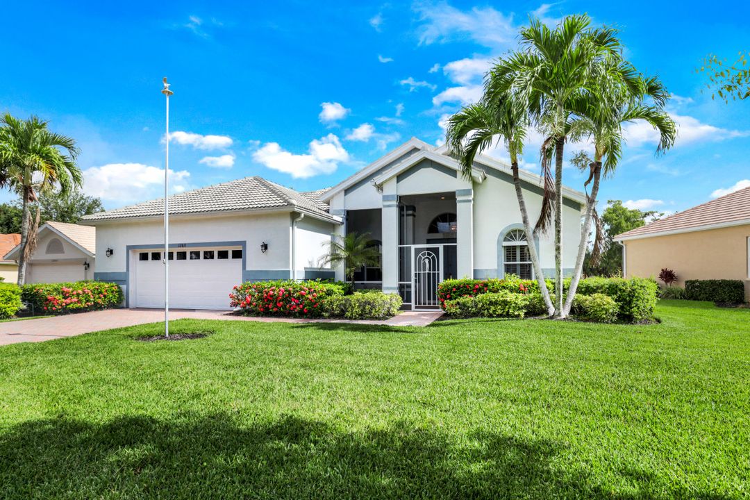 12811 Silverthorn Ct, Bonita Springs, FL 34135