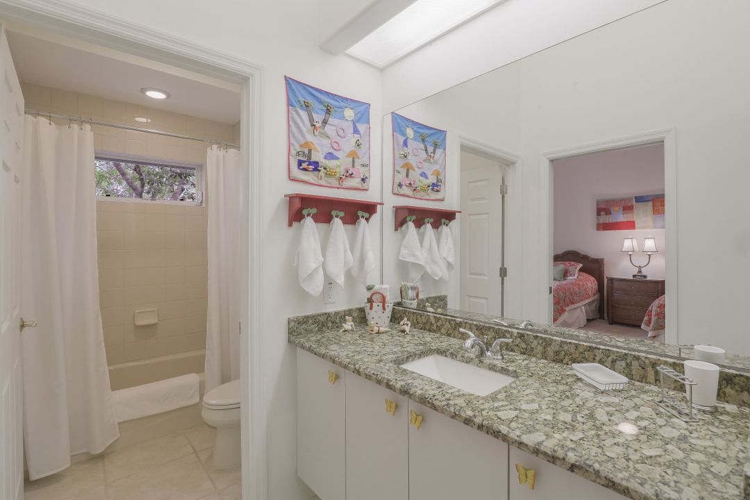 3300 Oak Hammock Ct, Bonita Springs, FL 34134