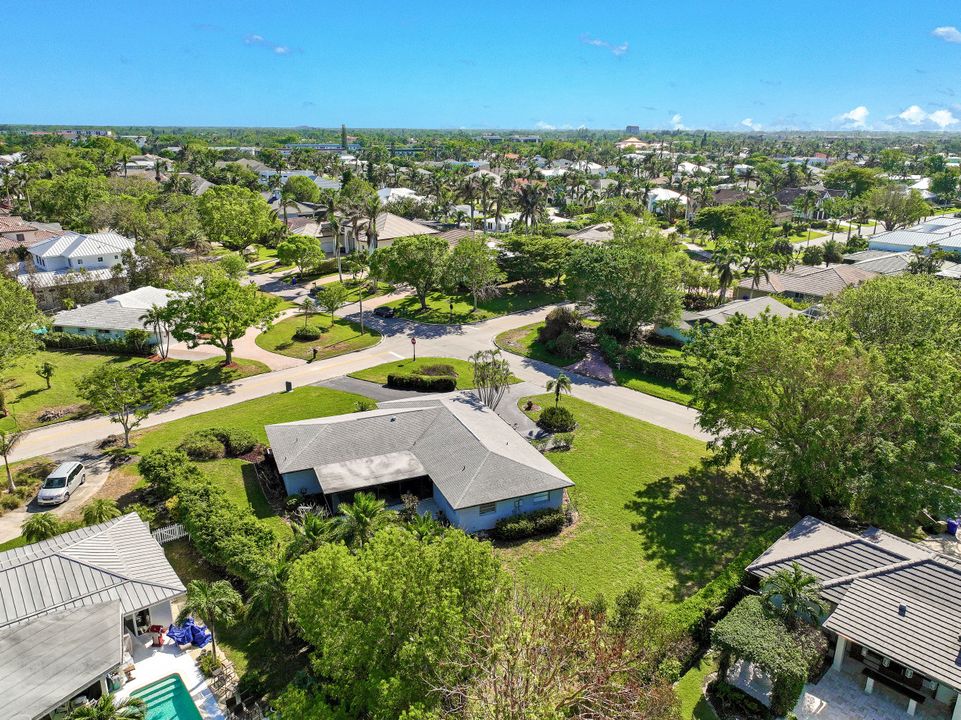 3225 Regatta Rd, Naples, FL 34103