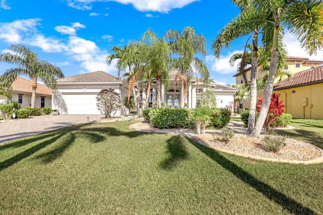 5219 SW 5th Pl, Cape Coral, FL 33914