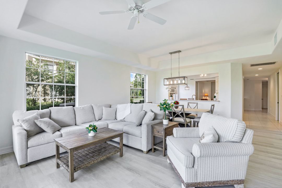 6049 Ashford Ln #202, Naples, FL 34110