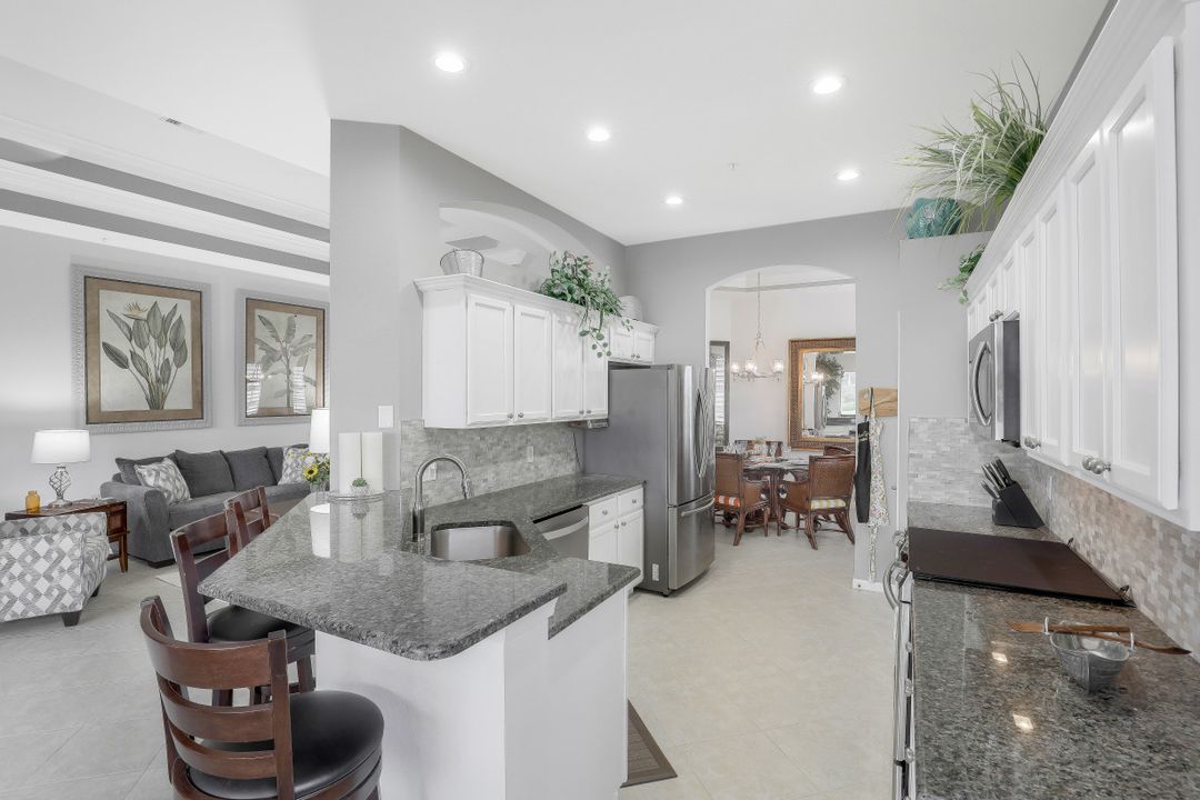 10095 Valiant Ct #201, Miromar Lakes, FL 33913