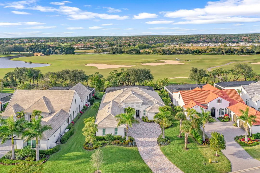 3237 Tavolara Ln, Naples, FL 34114