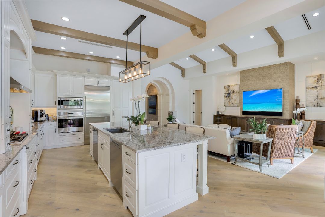 16904 Fairgrove Way, Naples, FL 34110