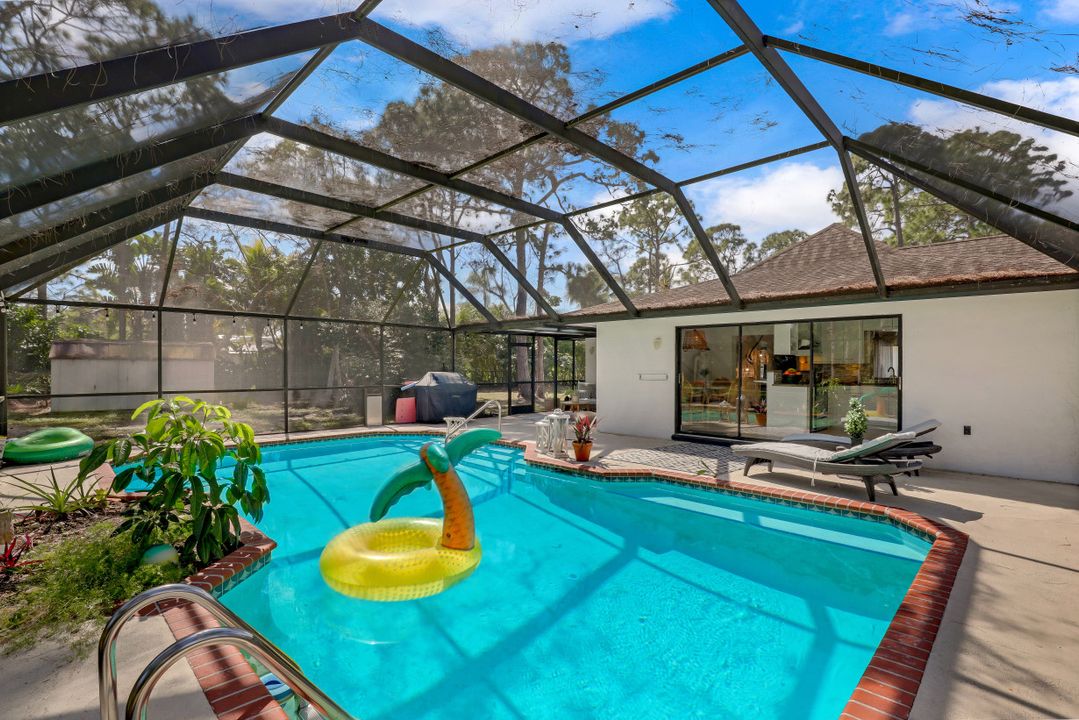 6640 Trail Blvd, Naples, FL 34108