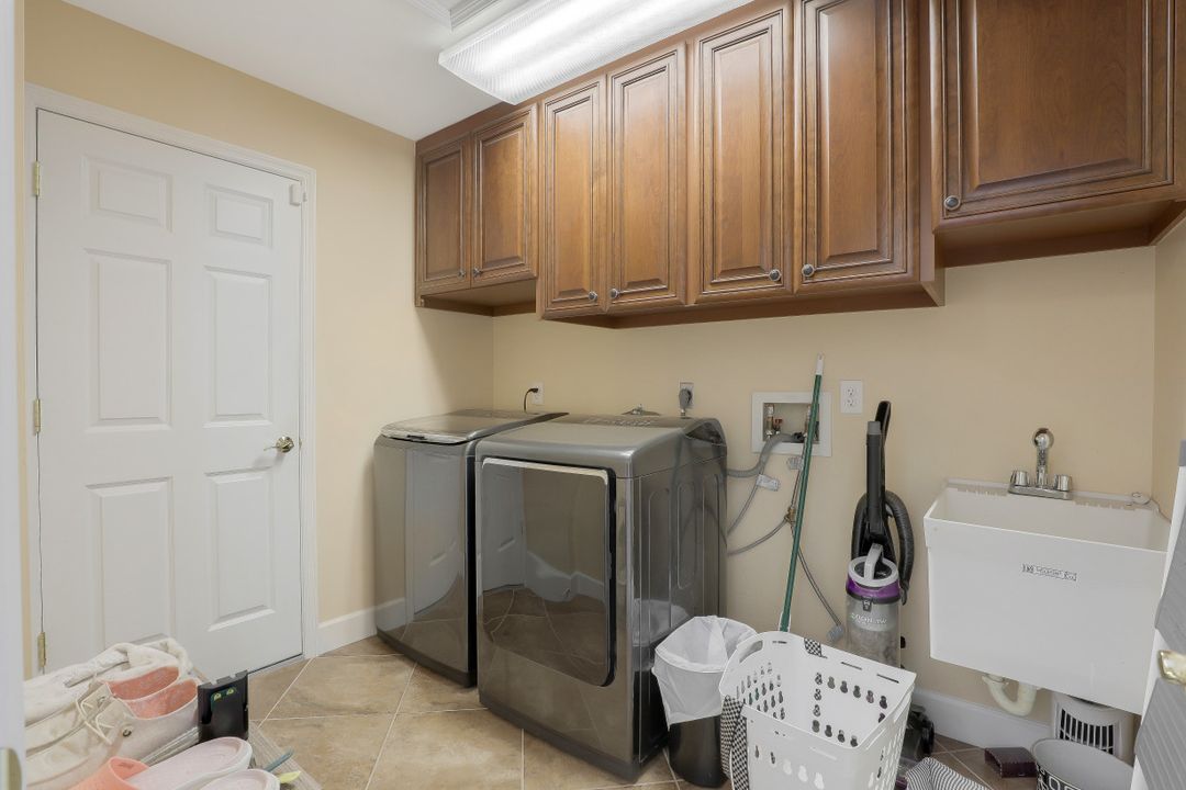 1427 SW 53rd Terrace, Cape Coral, FL 33914