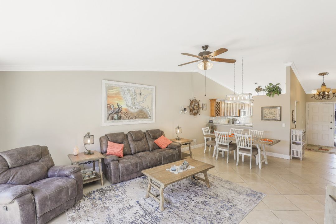 6474 Royal Woods Dr, Fort Myers, FL 33908