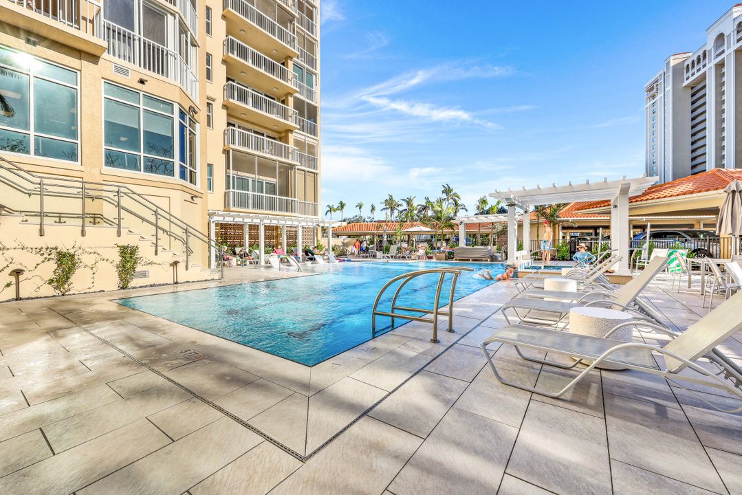 6585 Nicholas Blvd  #1803, Naples, FL 34108