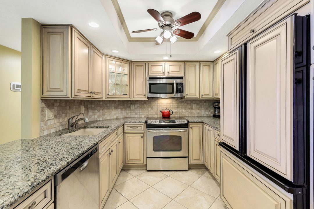 320 Seaview Ct #1210, Marco Island, FL 34145