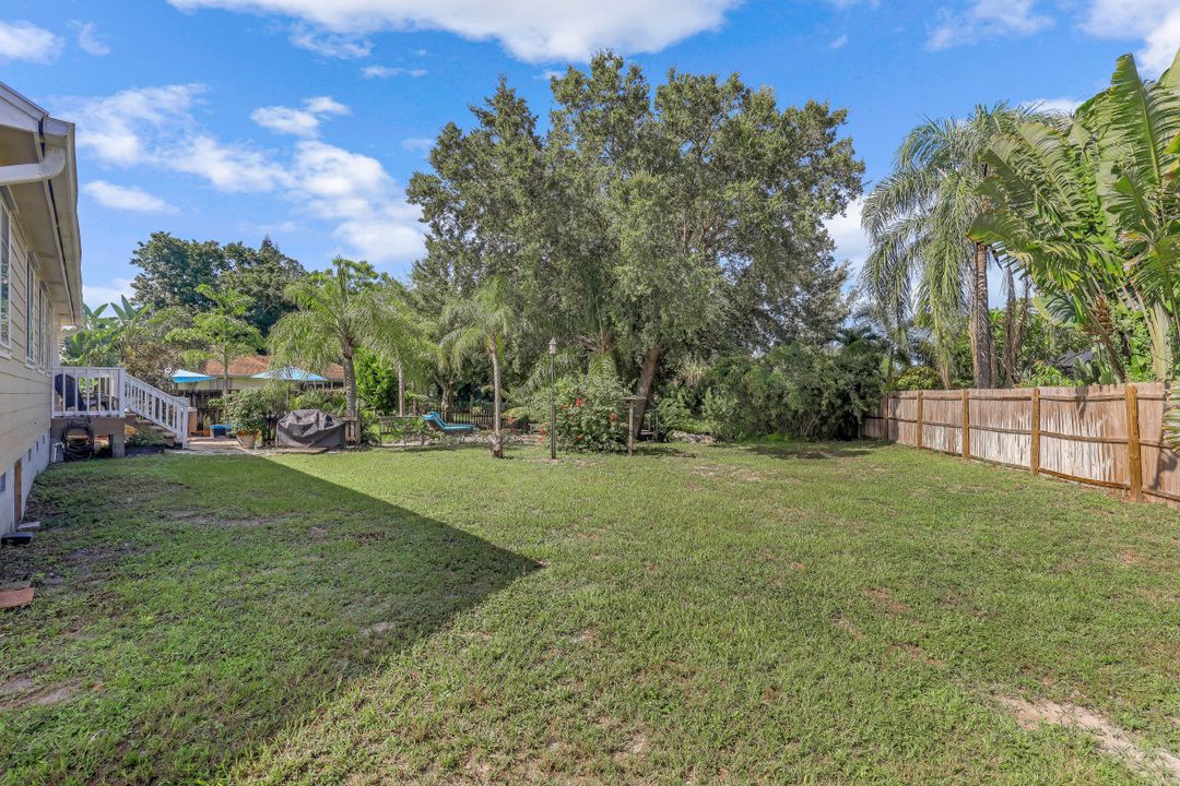 20520 Pine Tree Ln, Estero, FL 33928