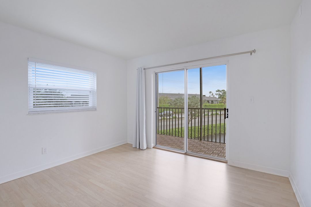 5467 Rattlesnake Hammock Rd #208C, Naples, FL 34113