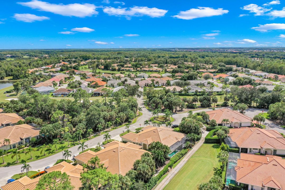 12655 Fox Ridge Dr, Bonita Springs, FL 34135