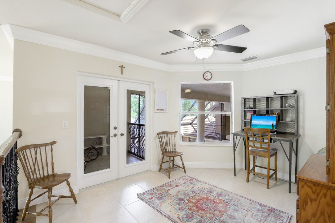 3660 7th Ave NW, Naples, FL 34120