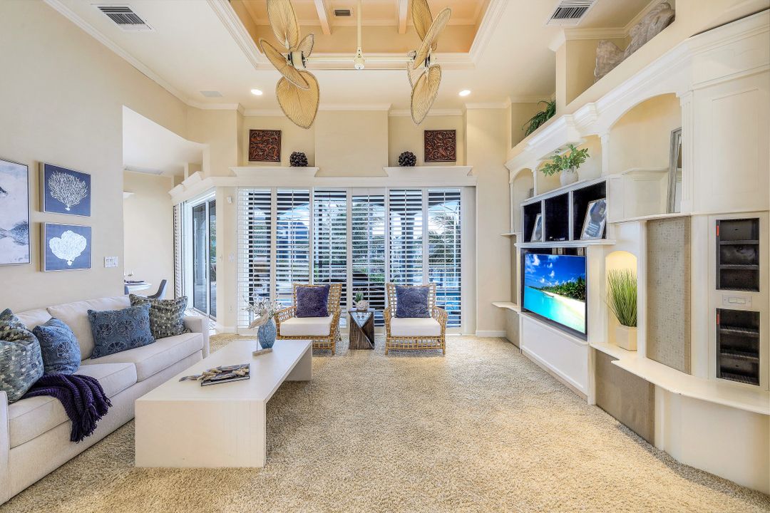 690 Pelican Ct, Marco Island, FL 34145