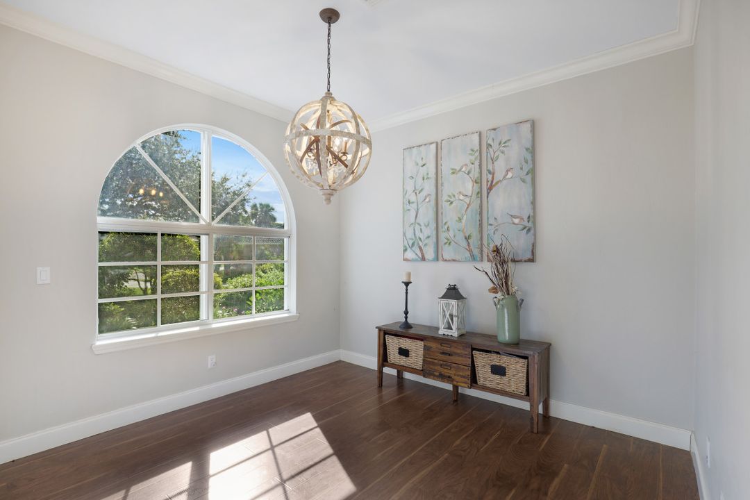 25251 Bay Cedar Dr, Bonita Springs, FL 34134