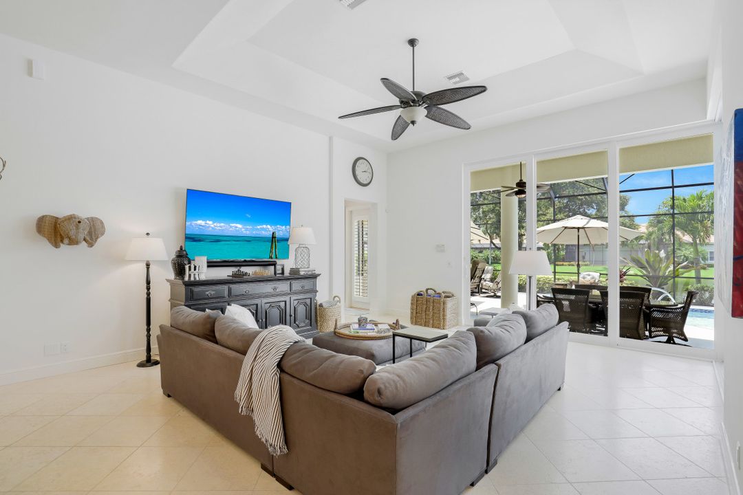 5666 Sago Ct, Naples, FL 34119