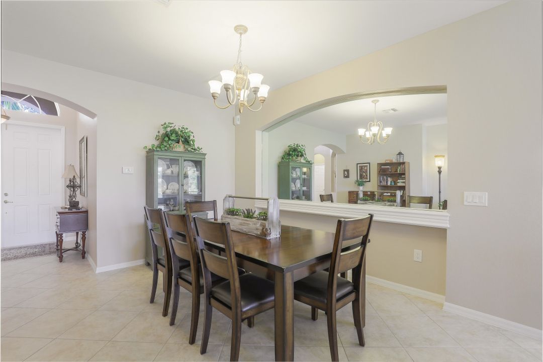 14281 Manchester Dr, Naples, FL 34114