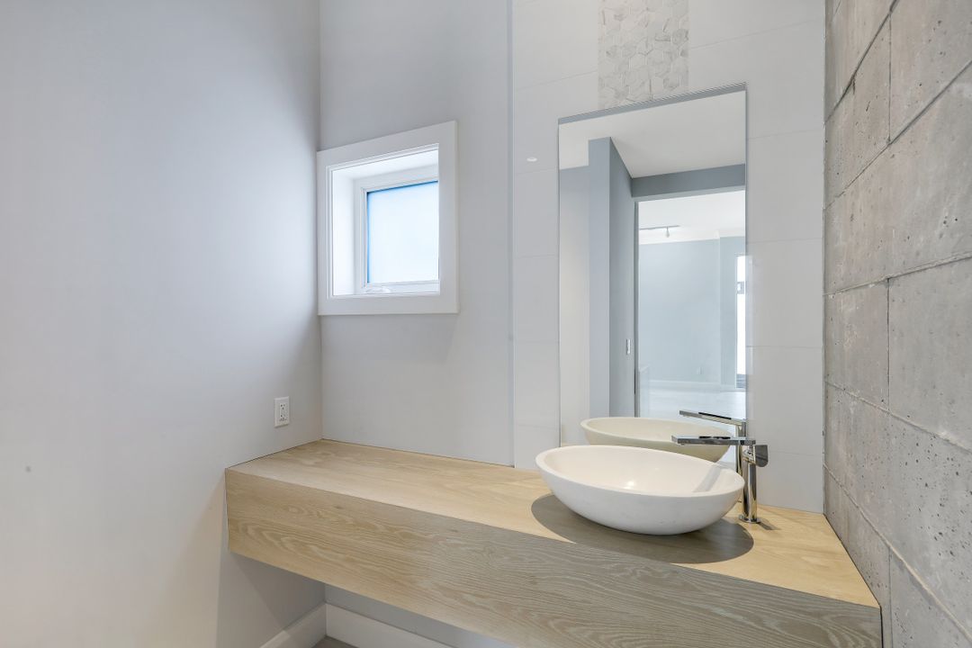 859 92nd Ave N, Naples, FL 34108