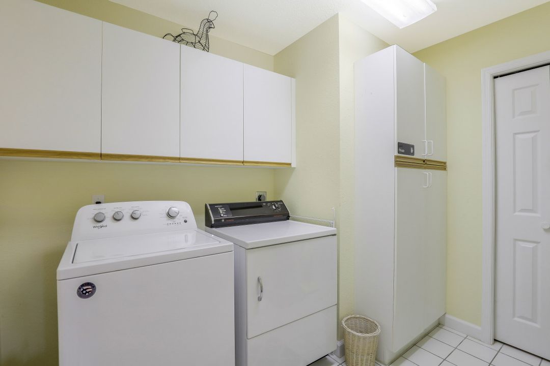 2305 Hidden Lake Dr #4, Naples, FL 34112