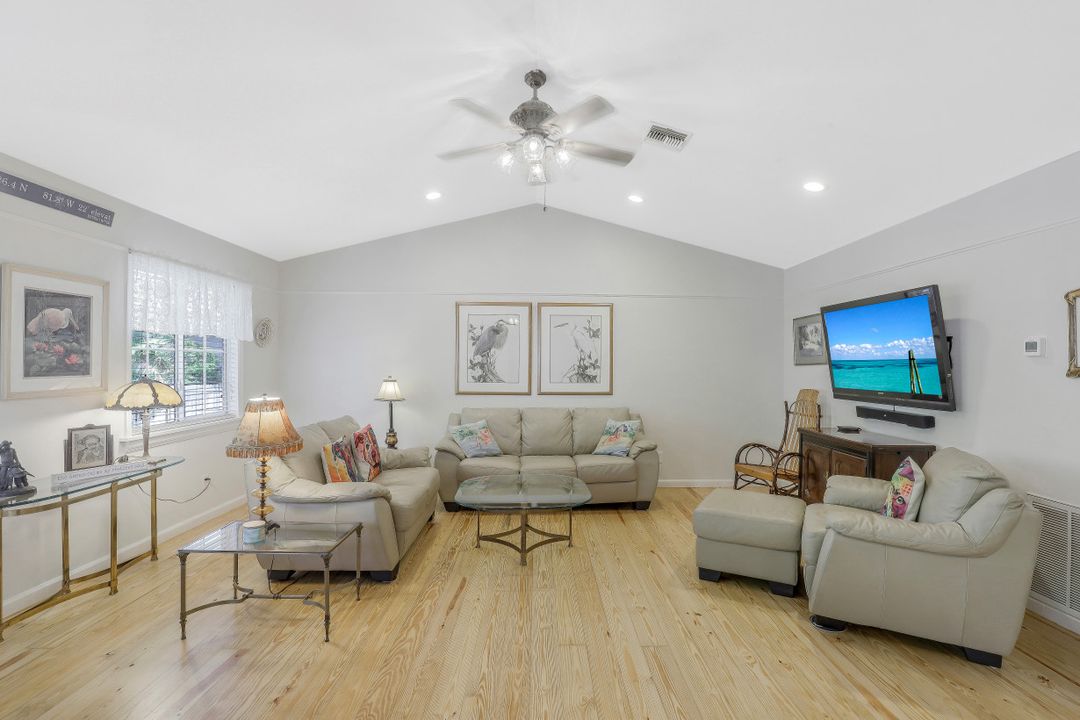 20520 Pine Tree Ln, Estero, FL 33928