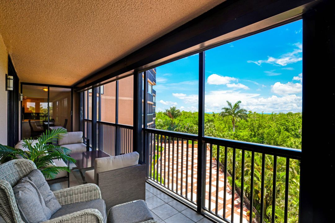 6075 Pelican Bay Blvd #406, Naples, FL 34108