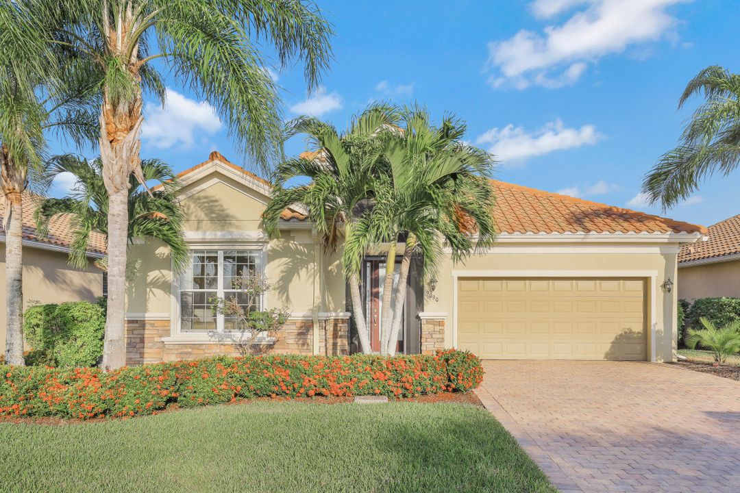 9090 Limestone Ln, Naples, FL 34120