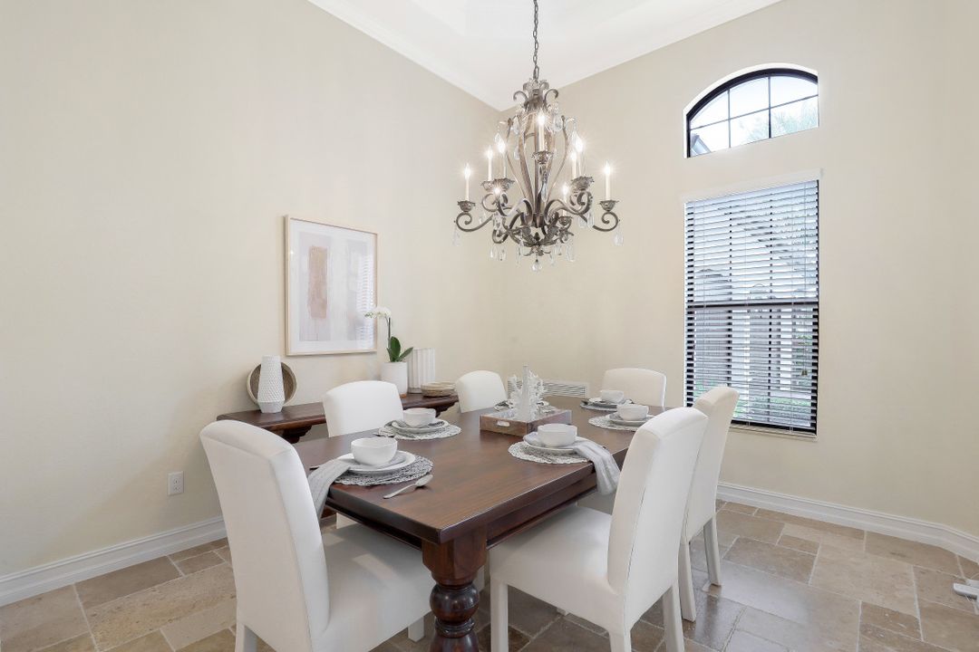 3400 Runaway Ln, Naples, FL 34114