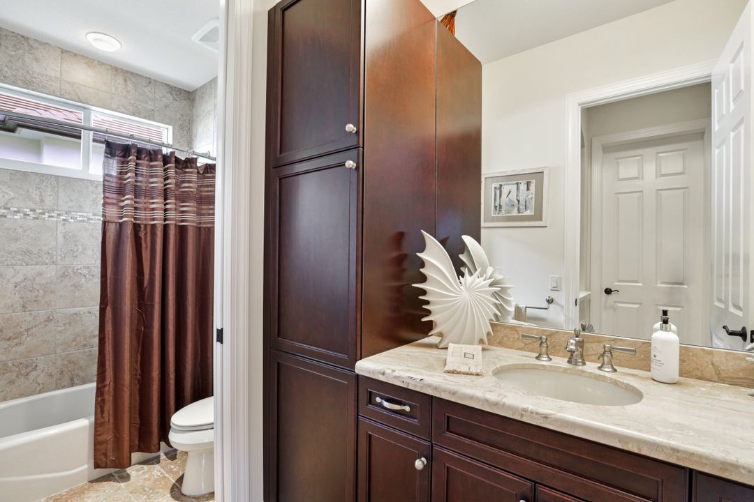 12550 Vittoria Way, Fort Myers, FL 33912