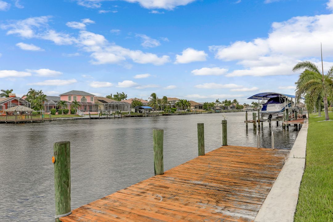 4420 SW 26th Ave, Cape Coral, FL 33914