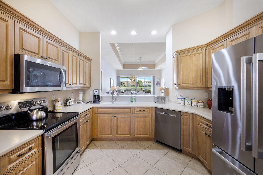 8062 Sanctuary Dr #2, Naples, FL 34104